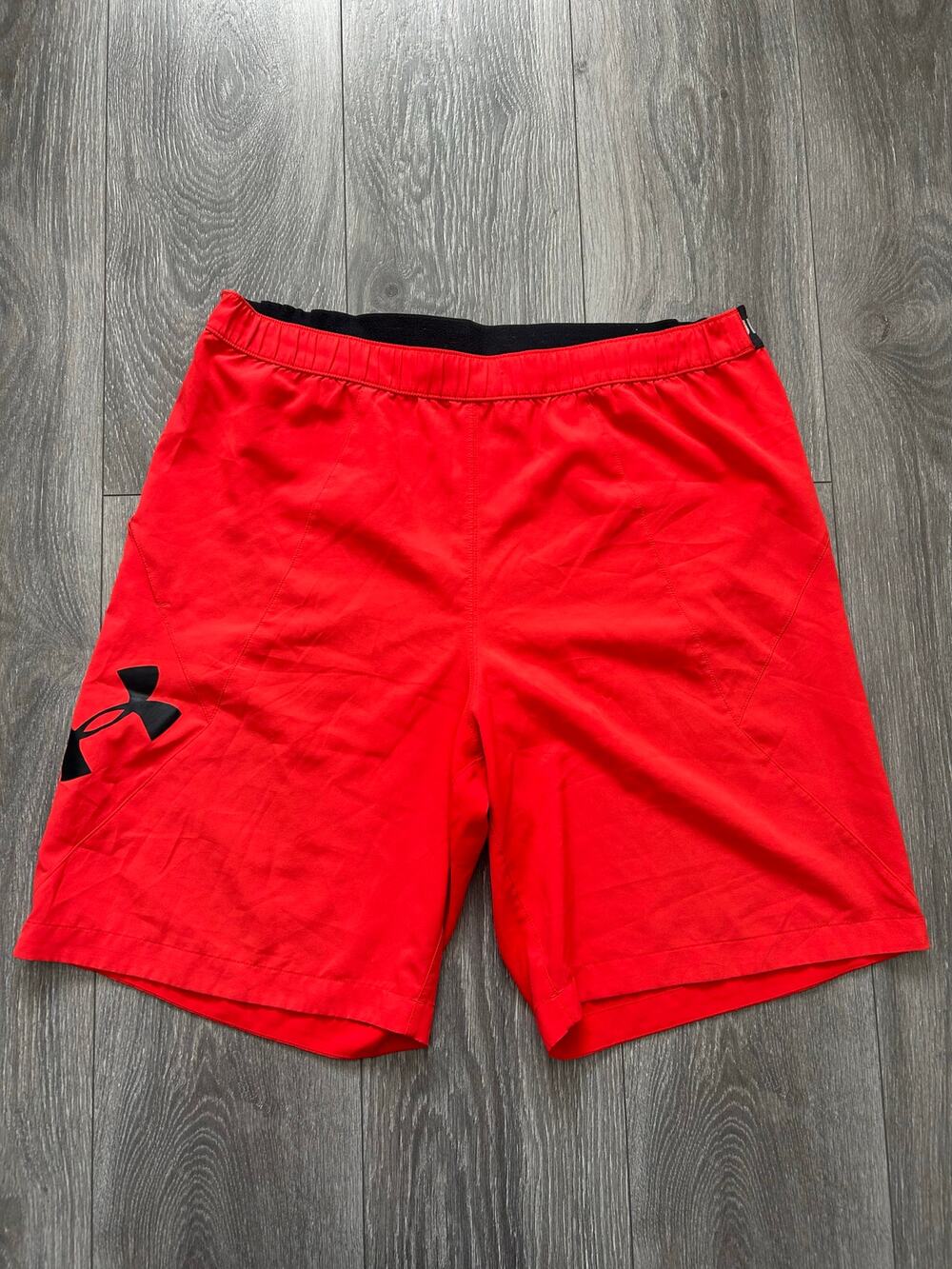 Under Armour Men’s Loose Fit Athleticwear Shorts Size Medium